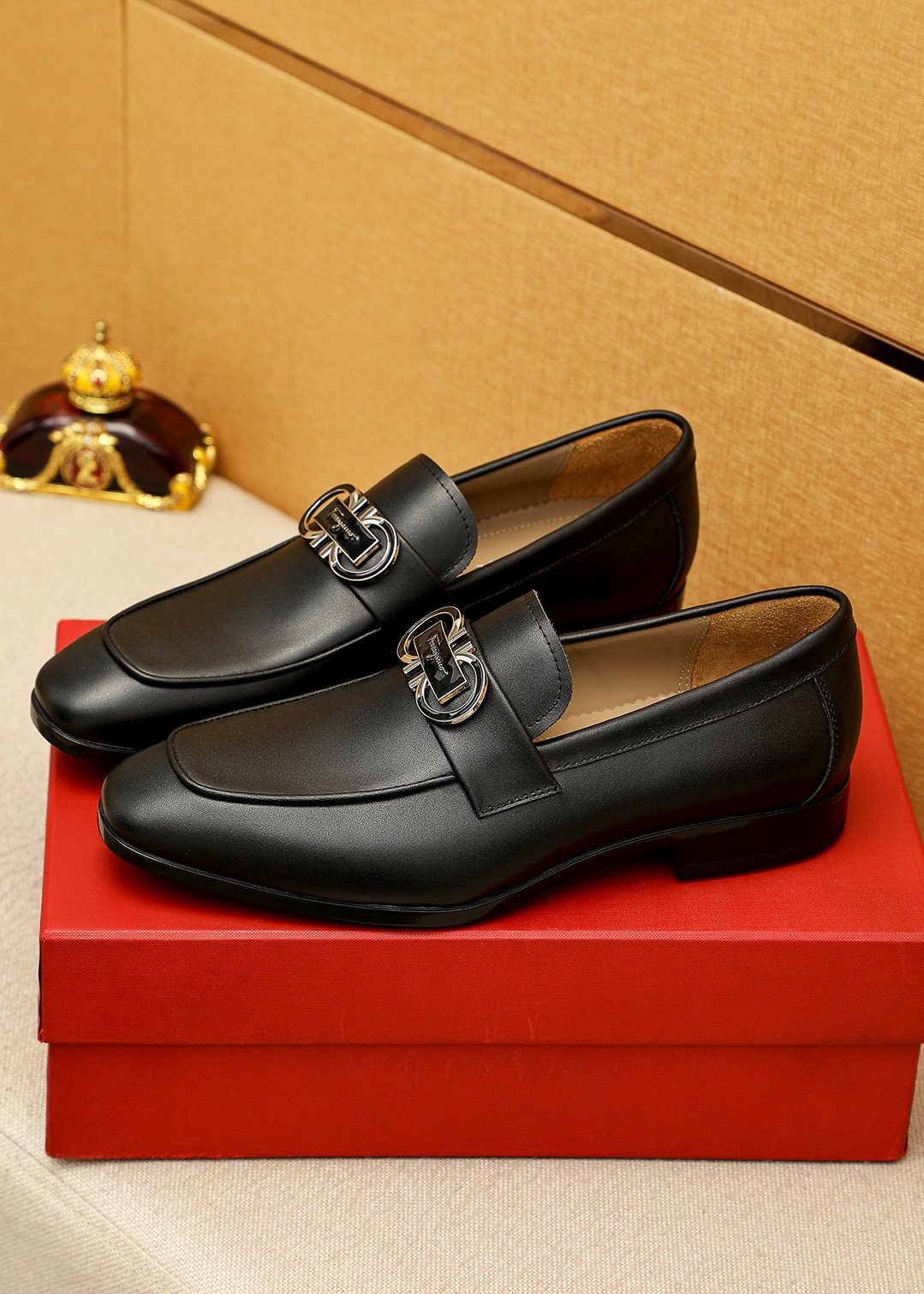Ferragamo Black Hardware Loafers — front